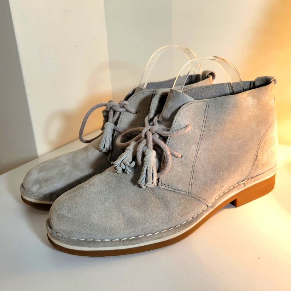 Hush puppies taupe suede Booties